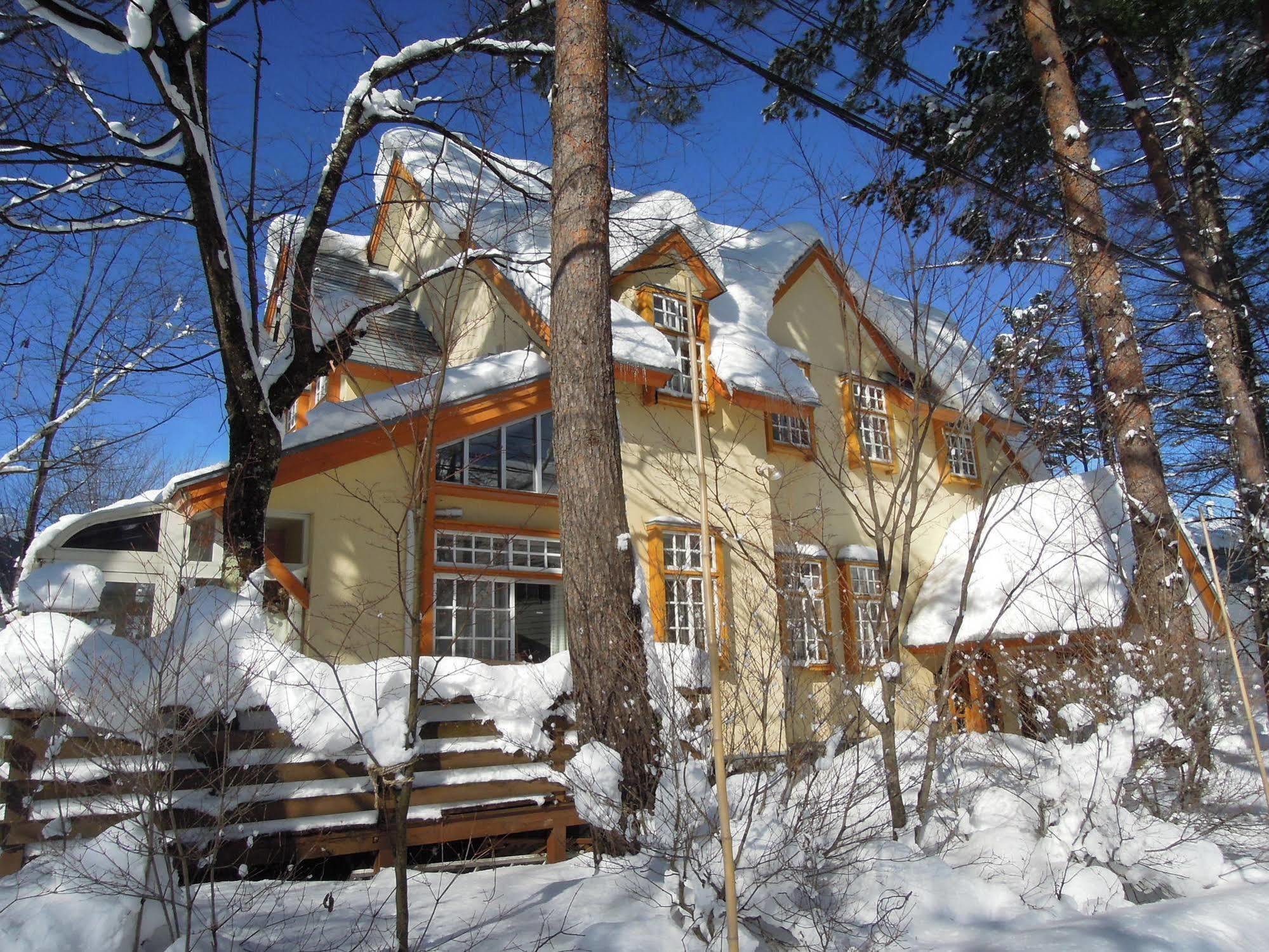 Happy Talk Hotell Hakuba Exteriör bild